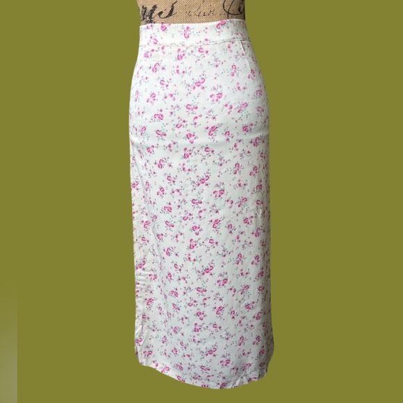 ZARA SET. floral cream faux silk maxi skirt and halter top - Picture 1 of 5